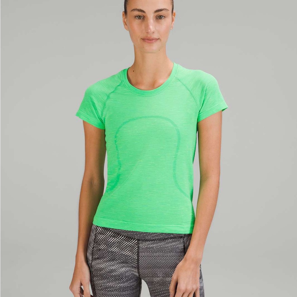 Lululemon Athletica Scream Green Short Sleeve Tee Race
